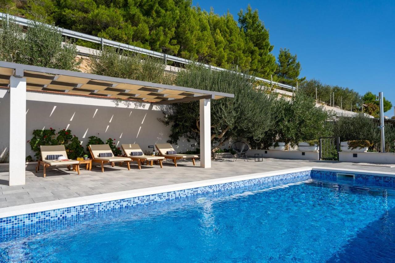 Villa Dream With Private Pool, 2 Bedrooms With En-Suite Bathrooms, Sea View 奥米什 外观 照片